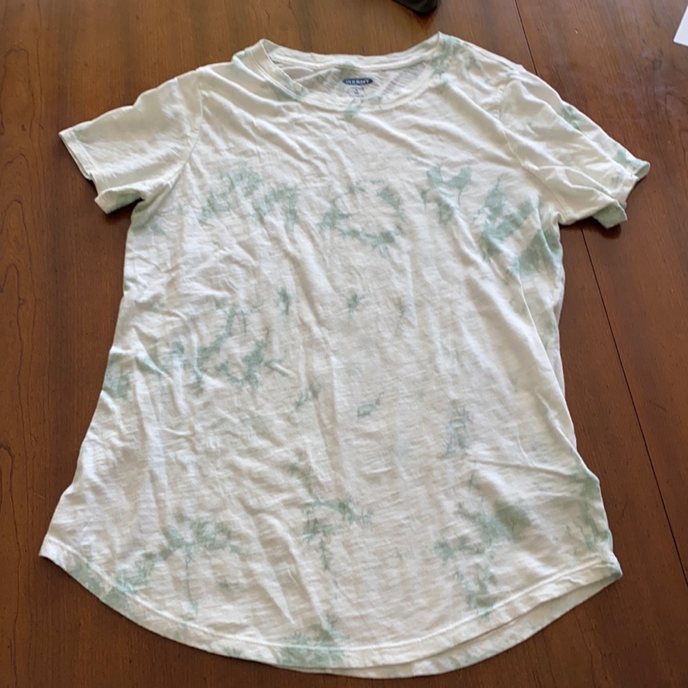 Old navy medium tall T-shirt everywear line green tie dye